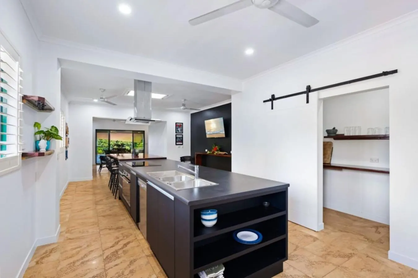 בית נופש מישן ביץ' Tranquility Grand Bedroom Retreat